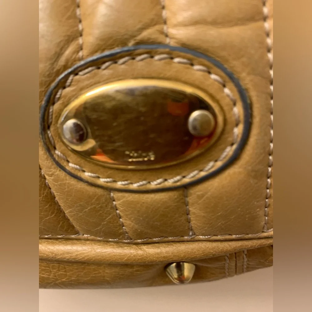 Chloe Quilted Women's Bag - Picture 2 of 10